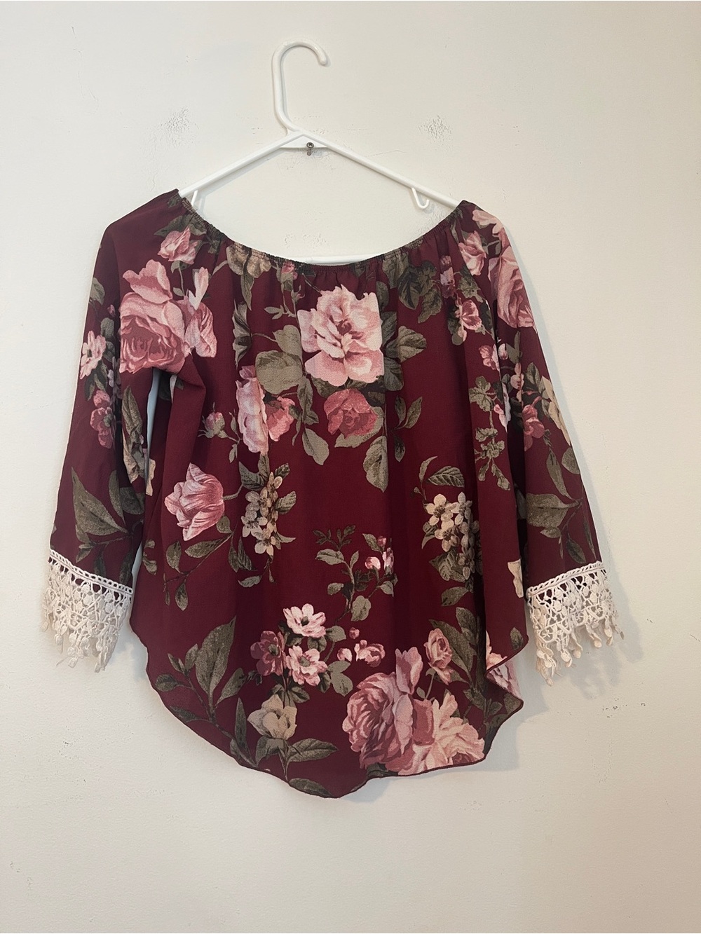 Say anything Burgundy Floral Off-Shoulder top Blouse M with Crochet Sleeve Trim